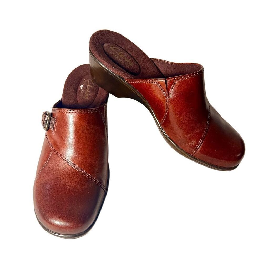 Clarks Bendables Women's Brown Leather Slip On Mules Clogs Shoes Sz 7.5 New READ